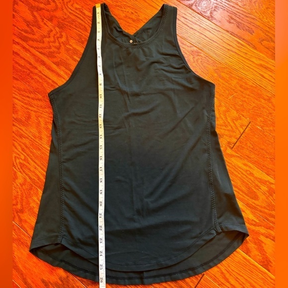 Athleta Tank in Teal women’s size xs. Cross straps in back. Like new! - Picture 6 of 7